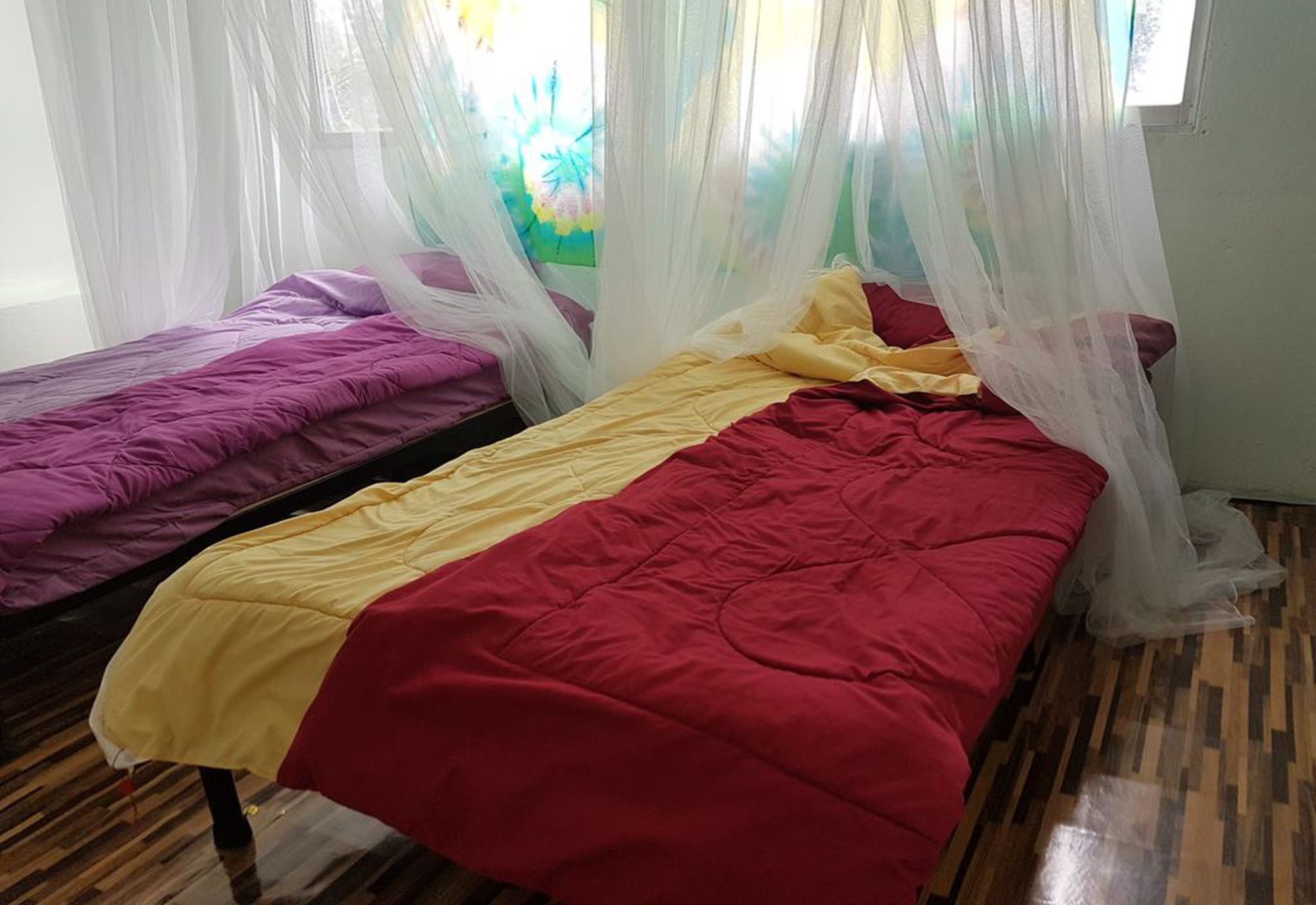 Bar 184 Party Hostel (Adults Only) Chiang Rai Bagian luar foto