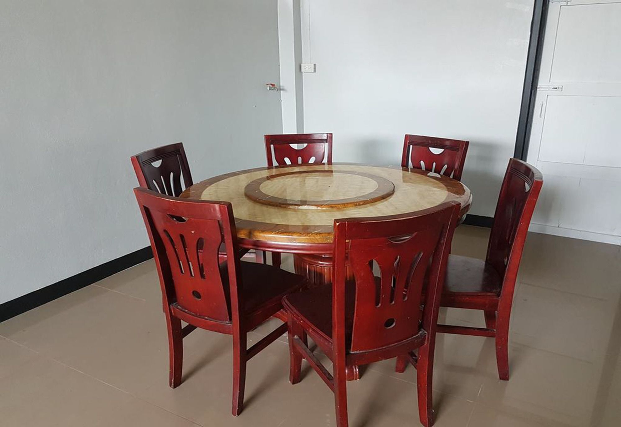 Bar 184 Party Hostel (Adults Only) Chiang Rai Bagian luar foto