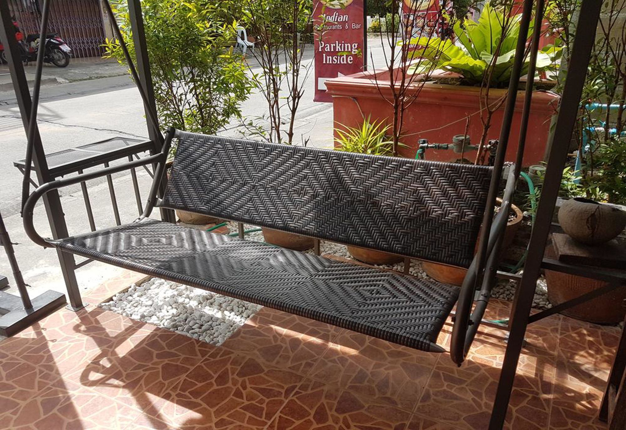 Bar 184 Party Hostel (Adults Only) Chiang Rai Bagian luar foto