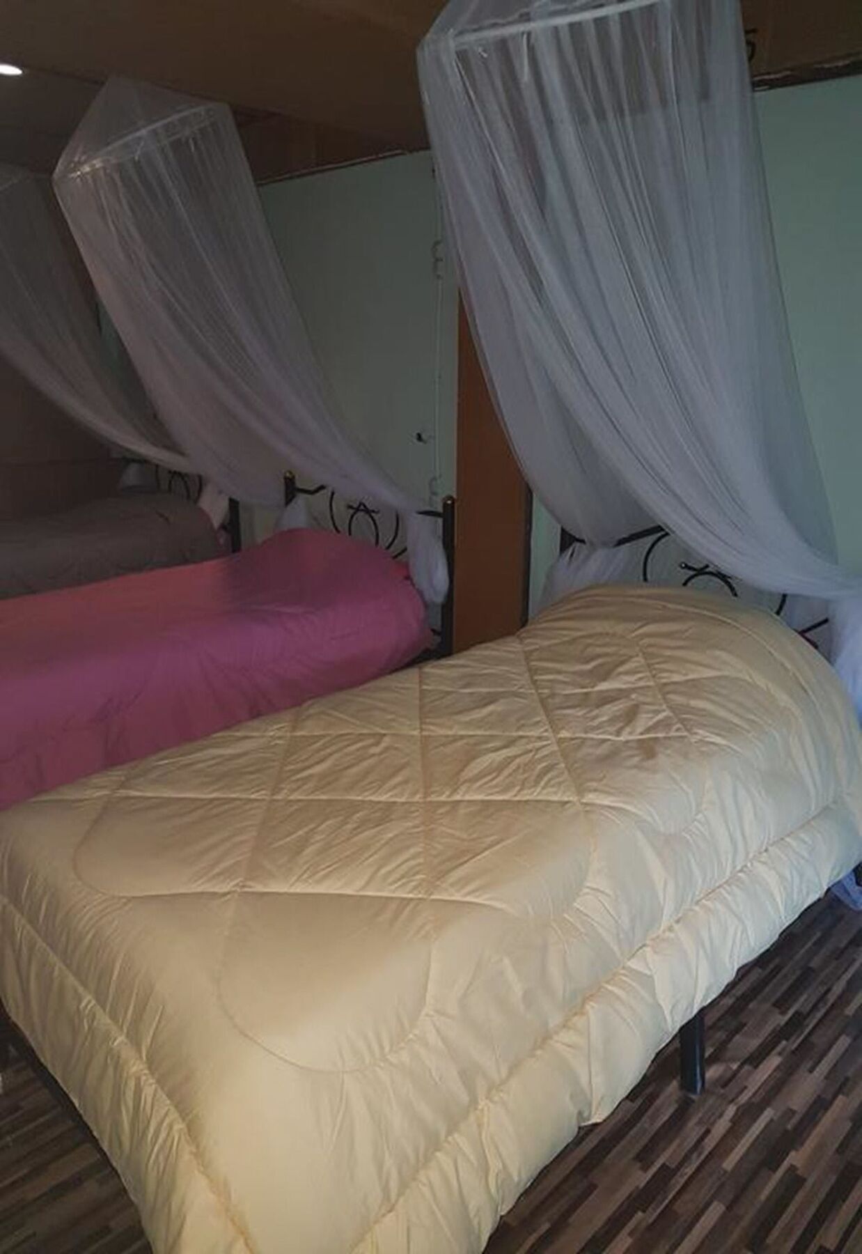 Bar 184 Party Hostel (Adults Only) Chiang Rai Bagian luar foto