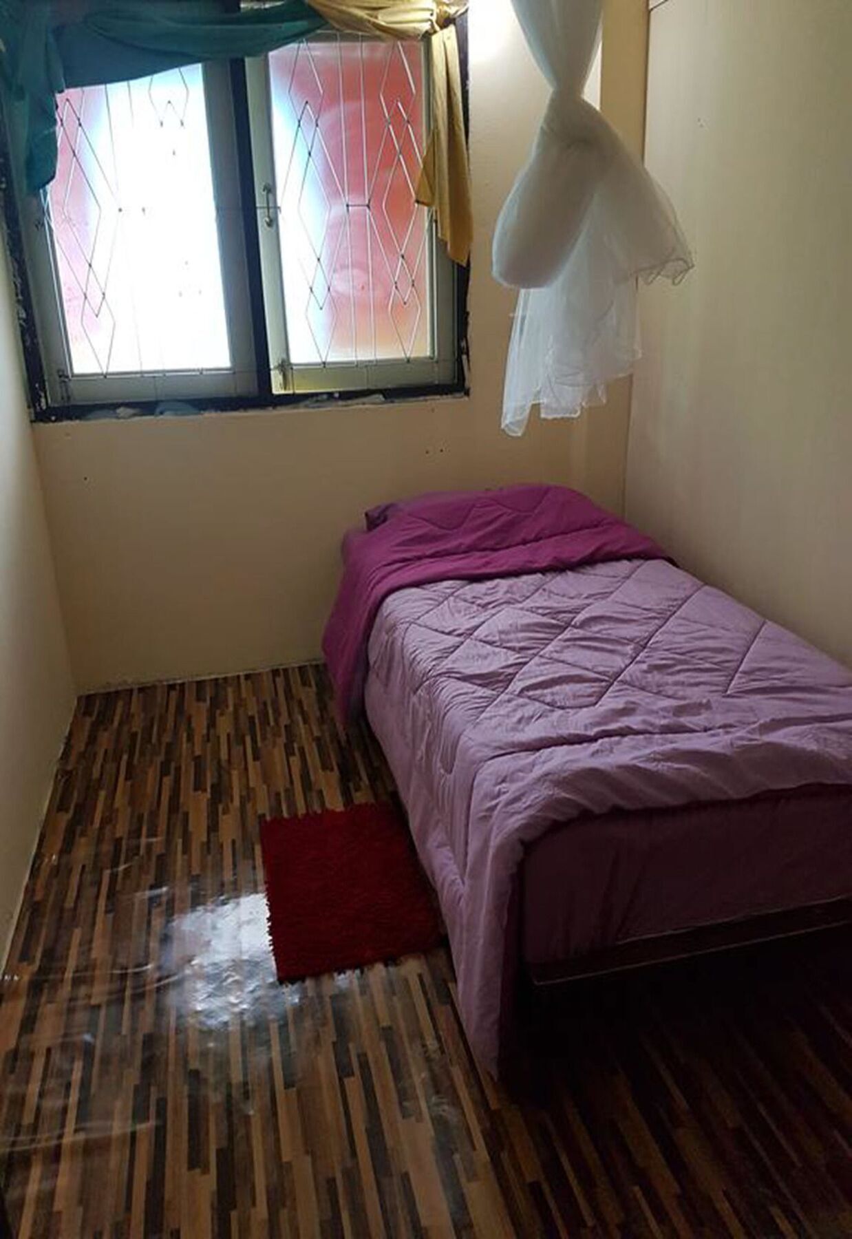 Bar 184 Party Hostel (Adults Only) Chiang Rai Bagian luar foto